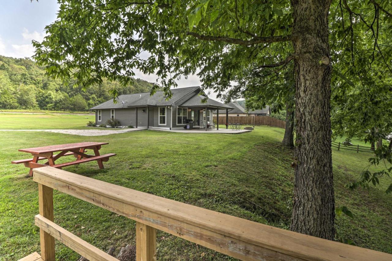 Mountain Home Cottage With Deck On White River! Gassville Zewnętrze zdjęcie